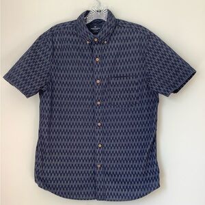 American Eagle Button Down Shirt
Size M